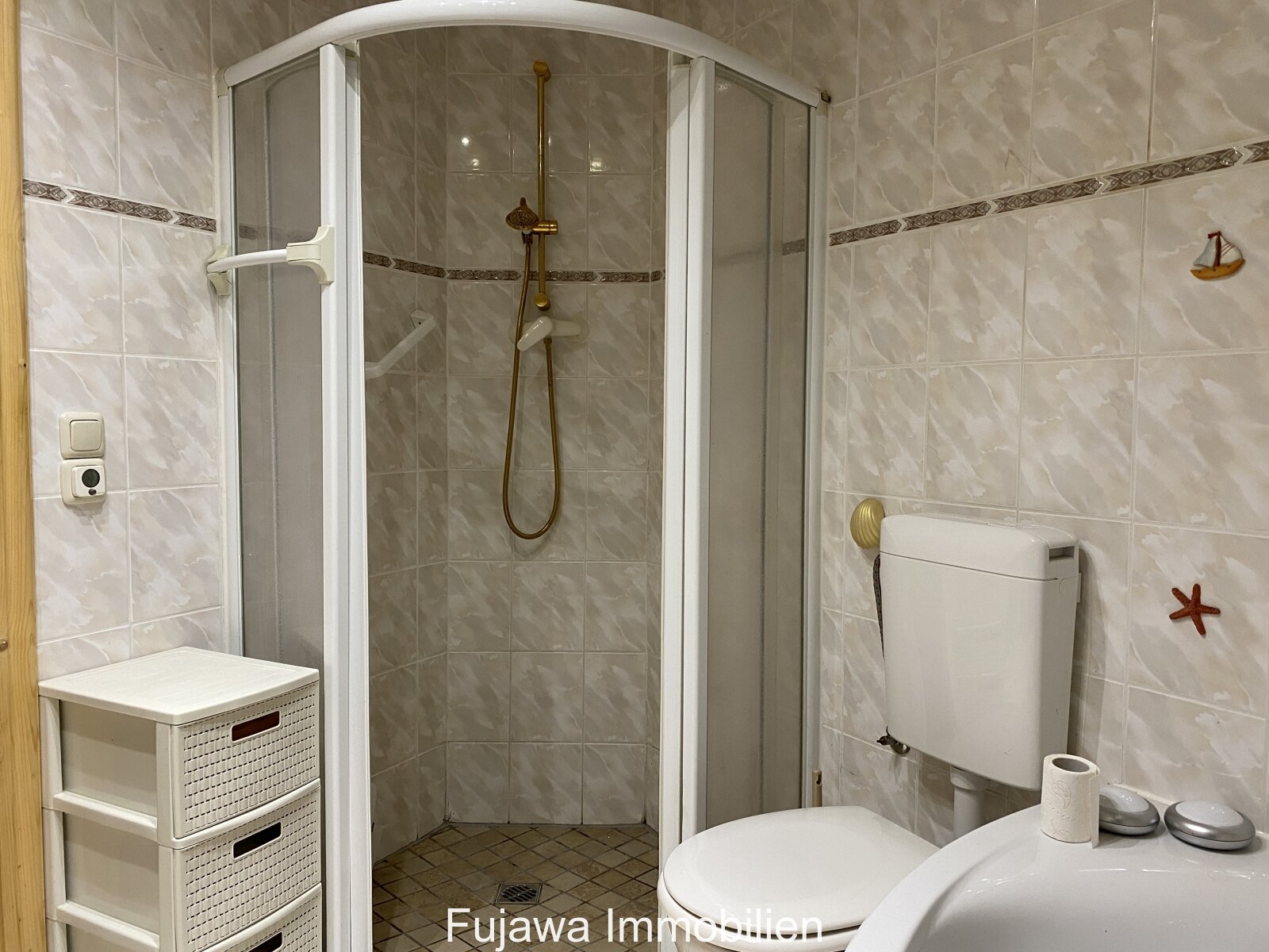 seltene Gelegenheit: Sternbungalow in Schwarz Nur 150 Meter zum Wasser mit eigenem Bootsliegeplatz* und Winterlager!