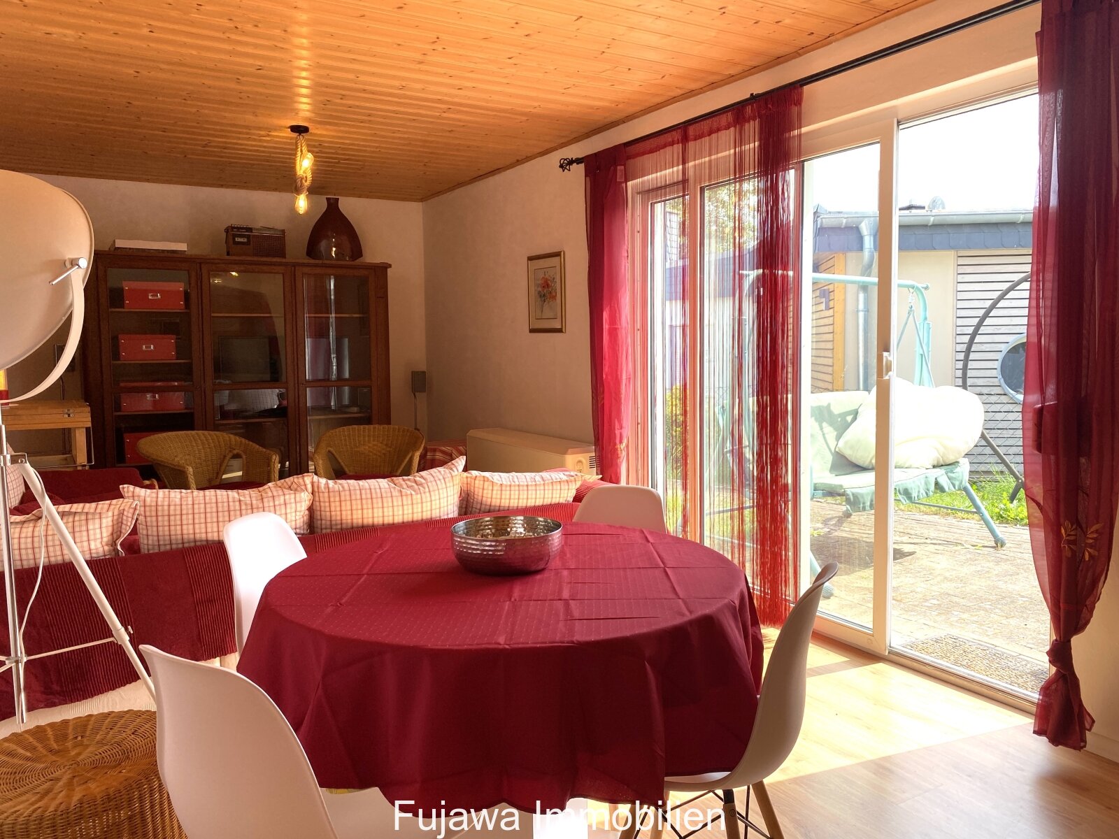 seltene Gelegenheit: Sternbungalow in Schwarz Nur 150 Meter zum Wasser mit eigenem Bootsliegeplatz* und Winterlager!