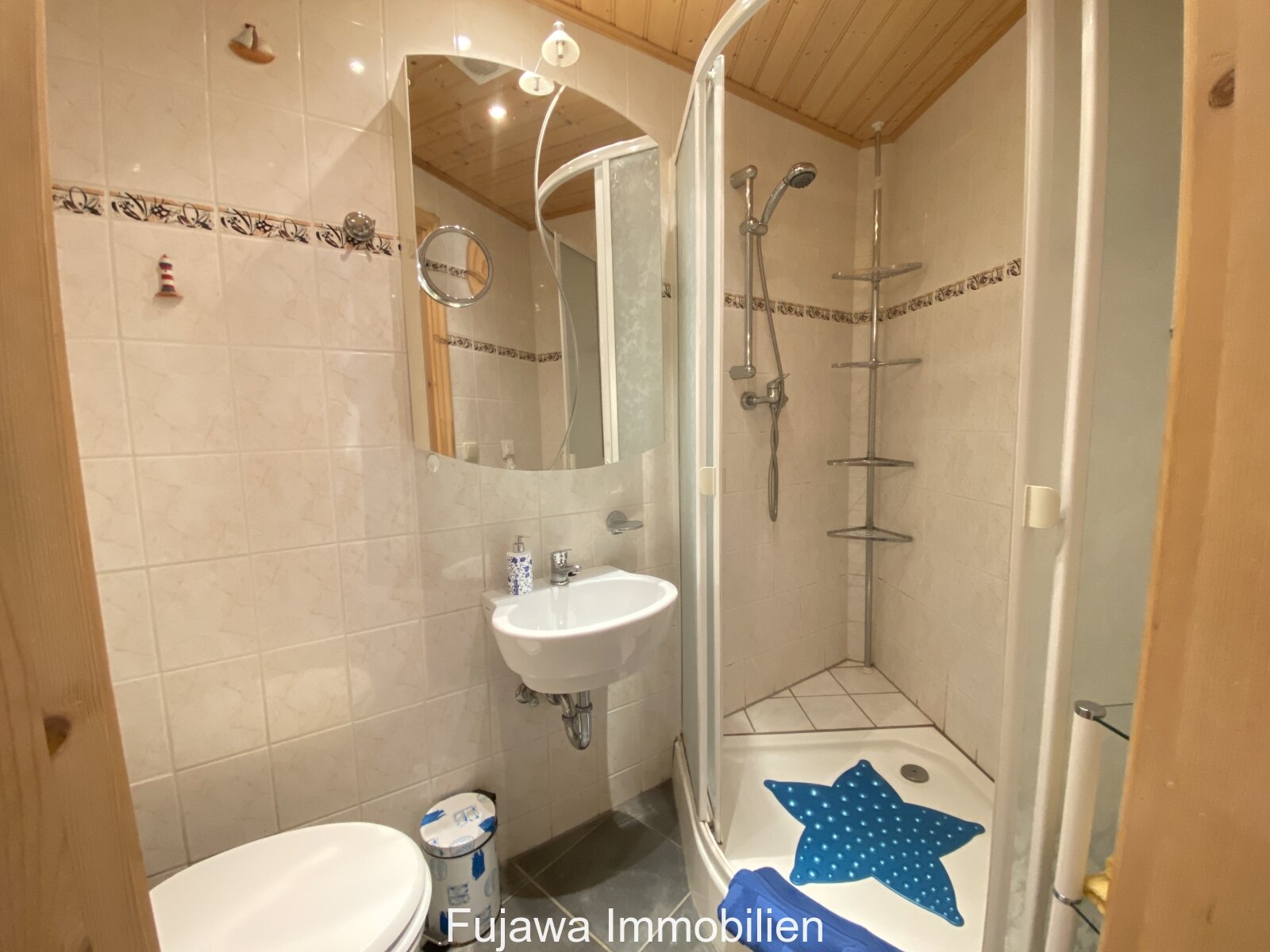 seltene Gelegenheit: Sternbungalow in Schwarz Nur 150 Meter zum Wasser mit eigenem Bootsliegeplatz* und Winterlager!