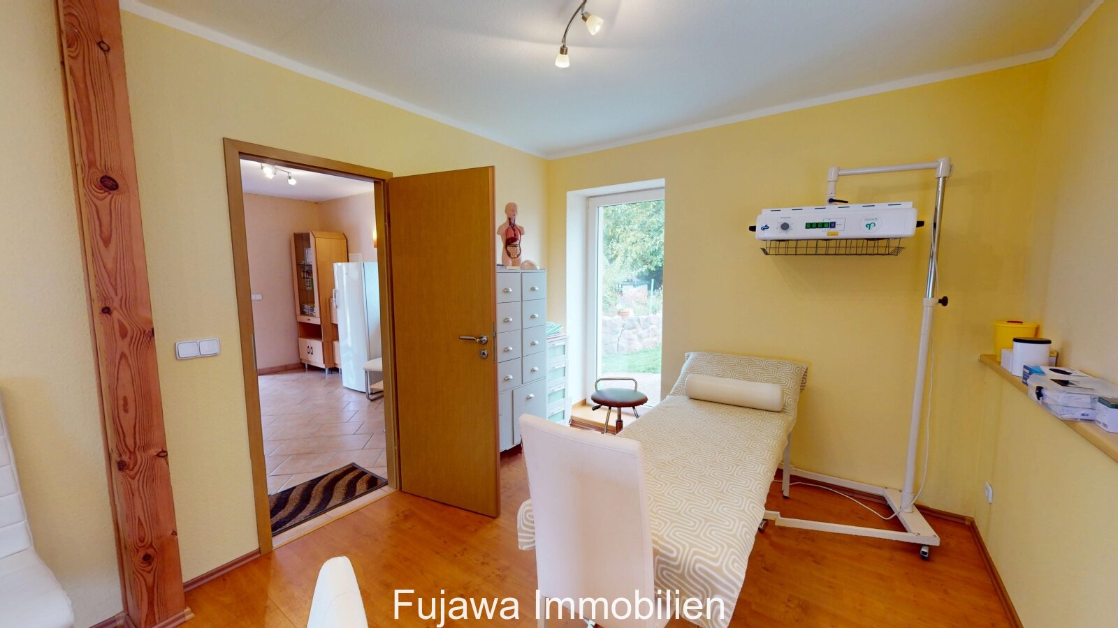 Haus mit großem Garten zum Wohnen und Arbeiten (Nähe Neubrandenburg)