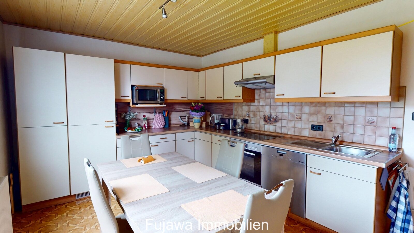 Haus mit großem Garten zum Wohnen und Arbeiten (Nähe Neubrandenburg)