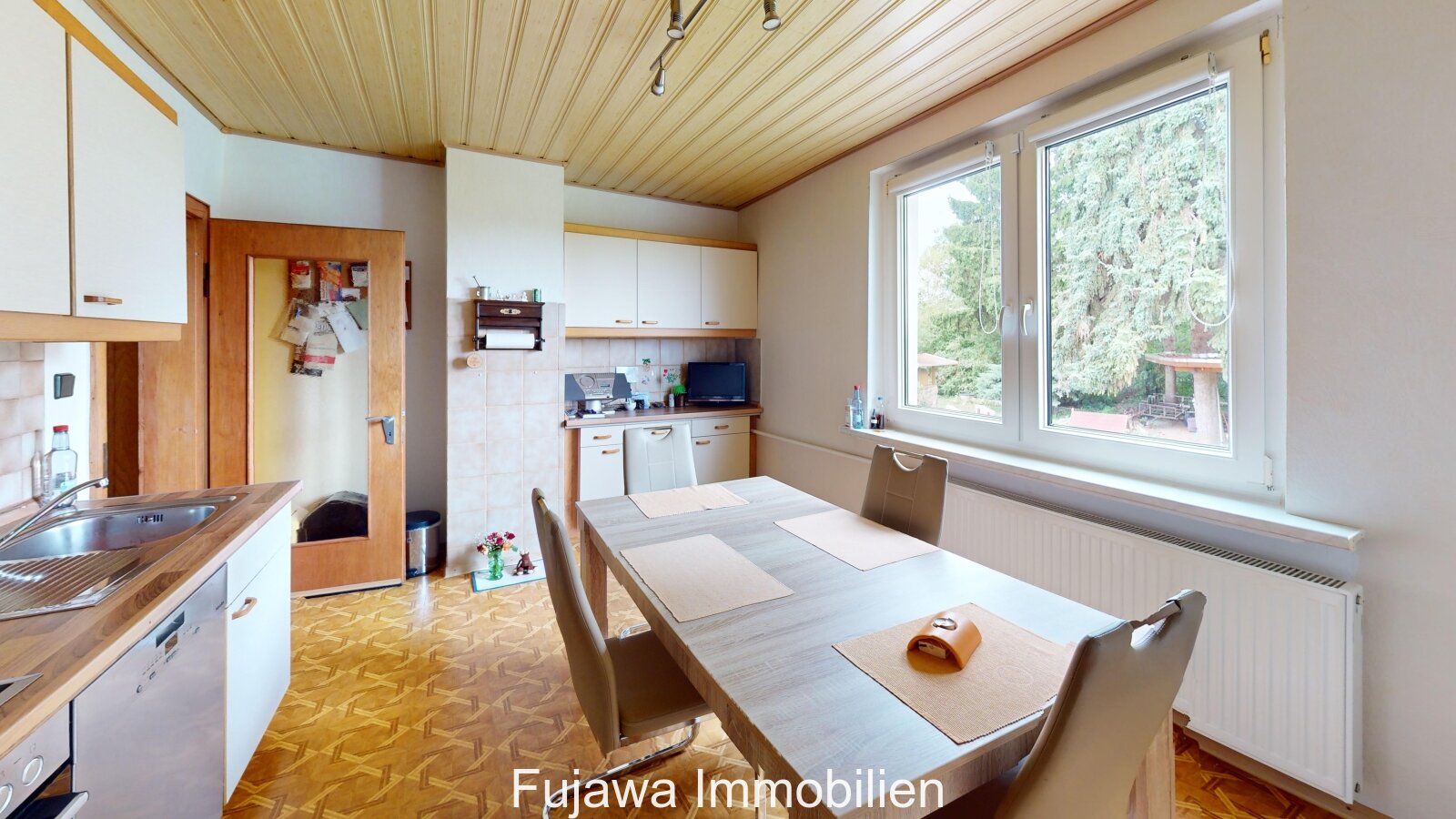 Haus mit großem Garten zum Wohnen und Arbeiten (Nähe Neubrandenburg)