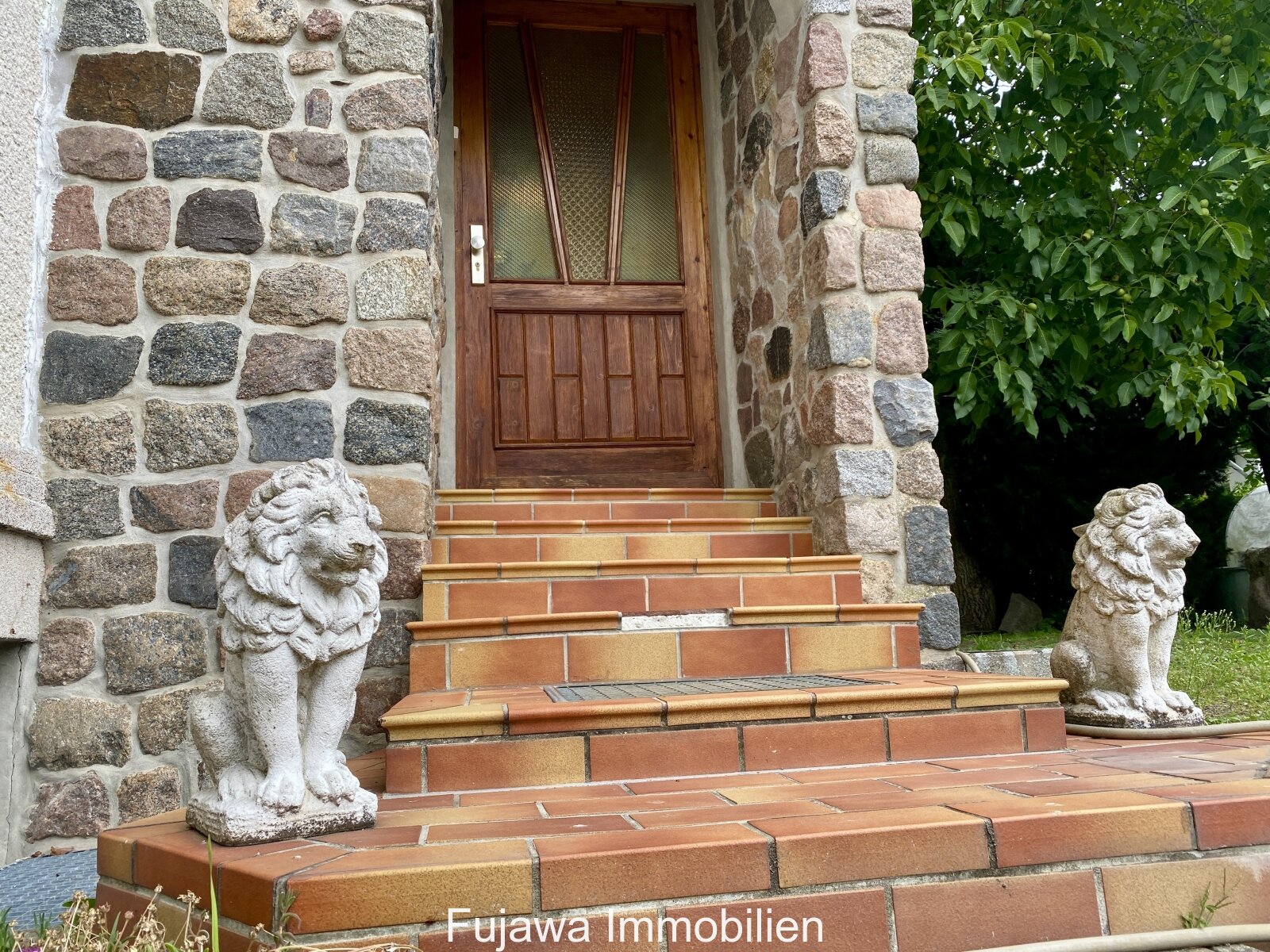 Haus mit großem Garten zum Wohnen und Arbeiten (Nähe Neubrandenburg)