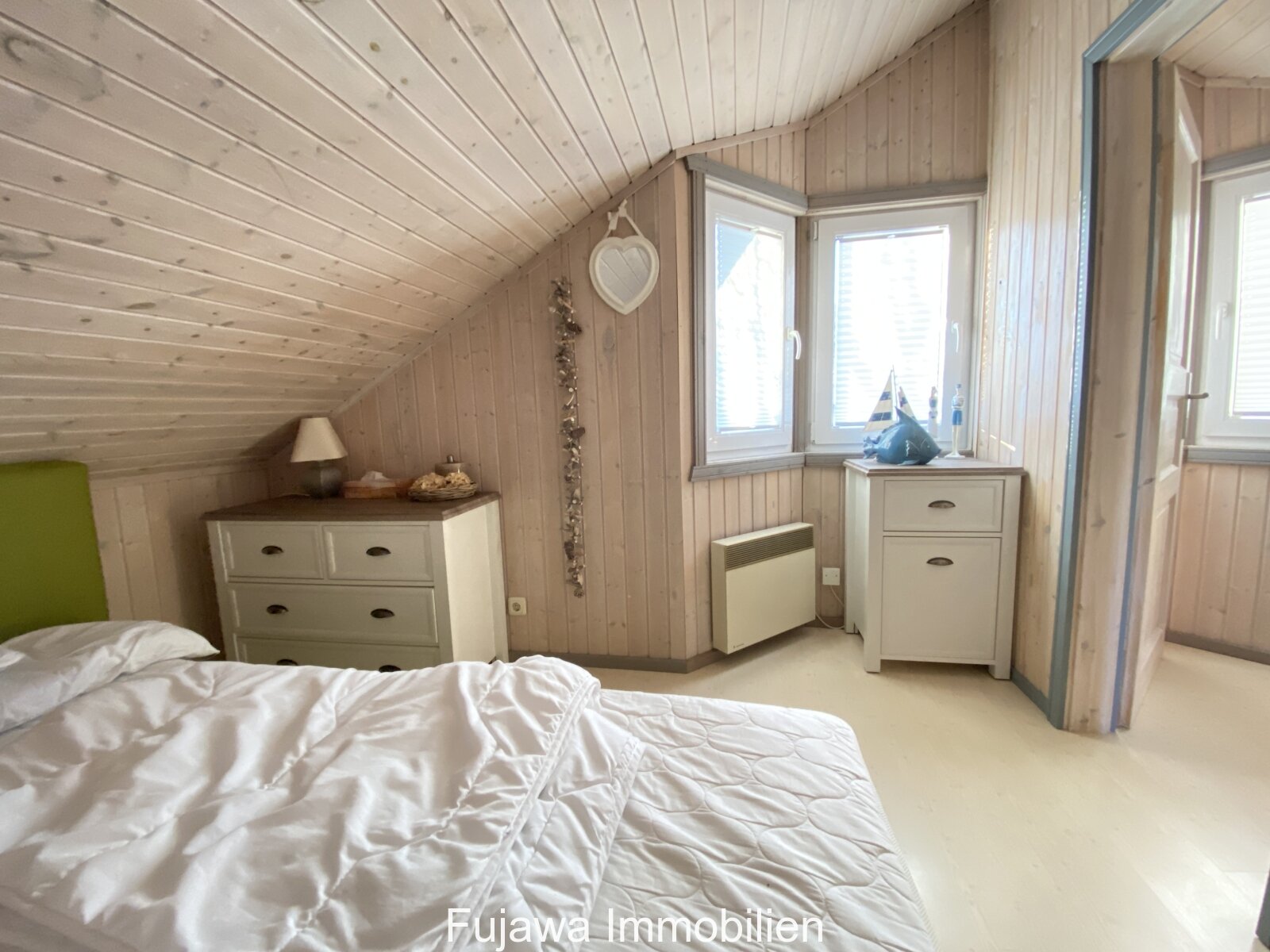 PV-Anlage & Sauna am See: Exklusives, bezugsfertiges Ferienhaus in Mirow!