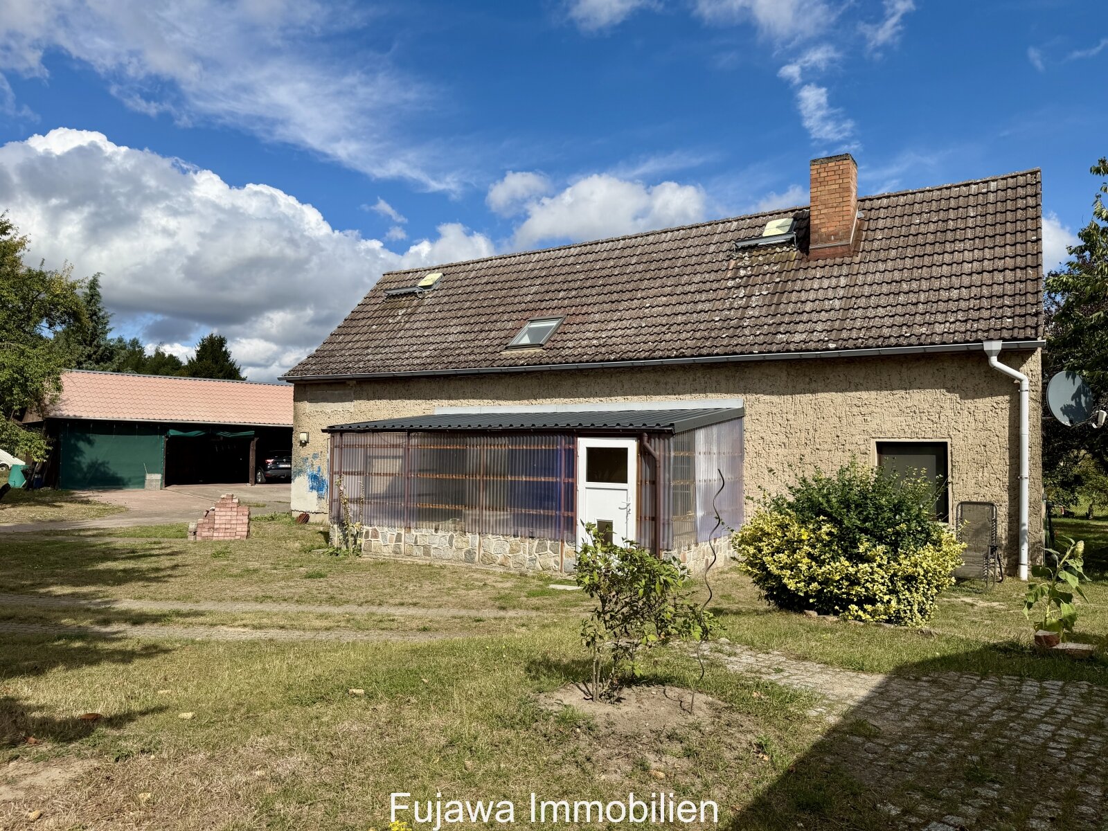Viel Platz für Ideen: Großes Einfamilienhaus in Mirow/Starsow – 4.200 m² Grundstück, Werkstatt & Gästehaus