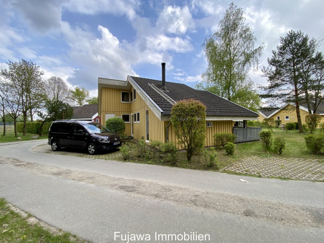 Ansicht Straßenseite Ansicht Straßenseite