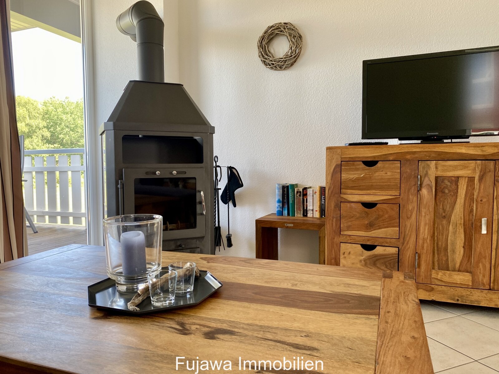 Wohnbereich mit Kamin Wohnbereich mit Kamin