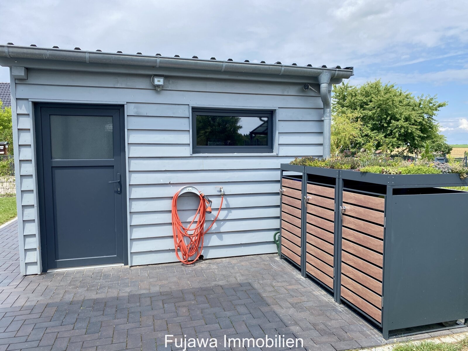 Schuppen / Werkstatt / Mülltonnenschrank Schuppen / Werkstatt / Mülltonnenschrank