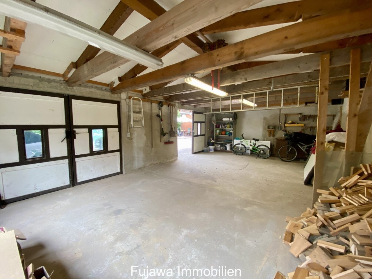 Garage innen Garage innen