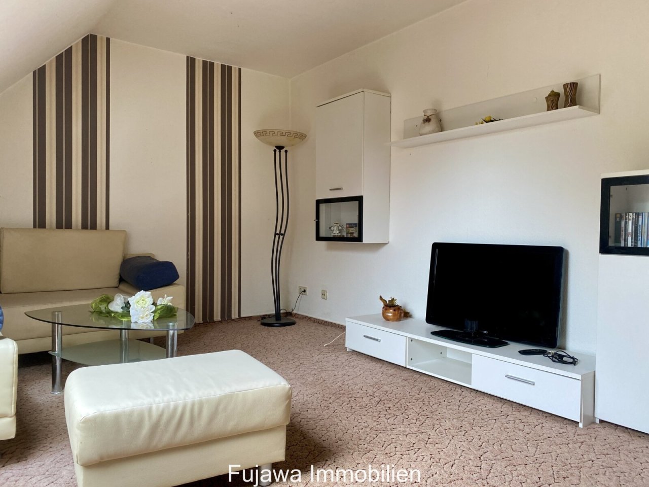 Schlafzimmer 2 (DG) Schlafzimmer 2 (DG)