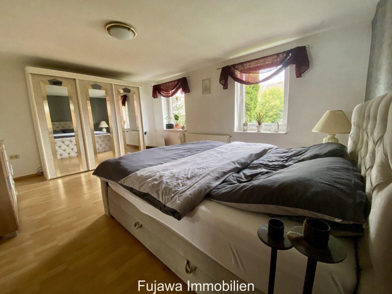 Schlafzimmer EG Schlafzimmer EG
