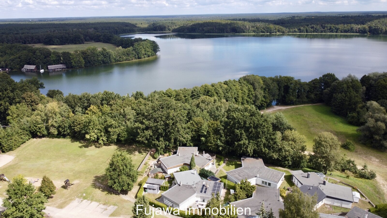 Luftbild Sternsiedlung und Schwarzer See Luftbild Sternsiedlung und Schwarzer See