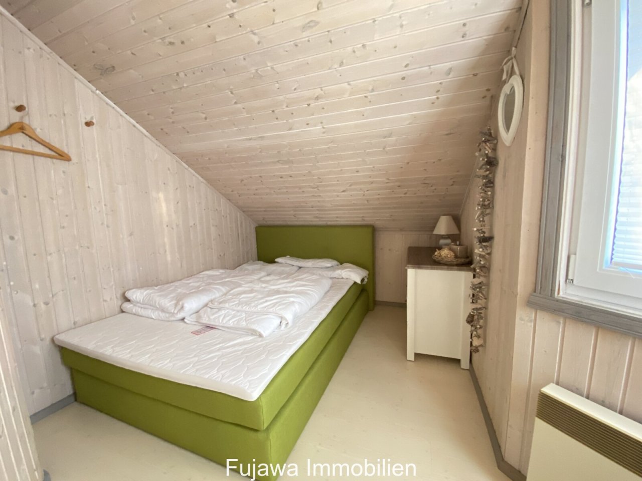 Schlafzimmer 1 DG