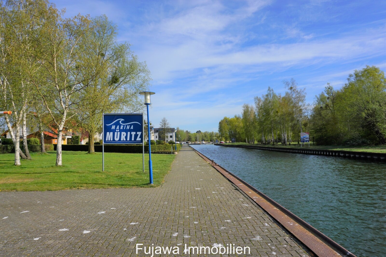 Hafeneinfahrt Claassee - Marina Müritz