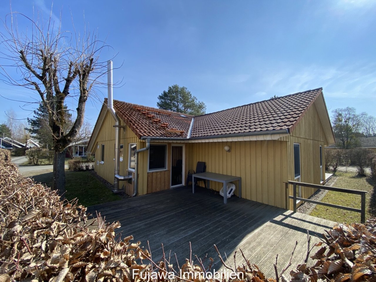 Ansicht Haus  (Weitwinkel)