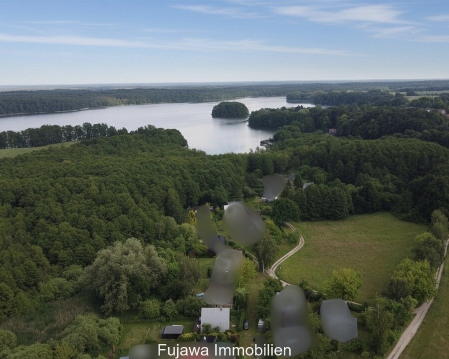 Idylle pur: Kleines Ferienhaus am See nahe HH & Berlin an der Mecklenburger Seenplatte 